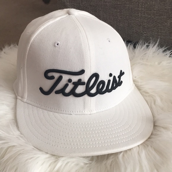 titleist flat bill cap